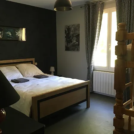 Semesterbostad Fleur House
