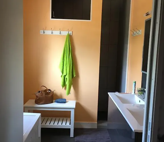 Fleur House * Teloché